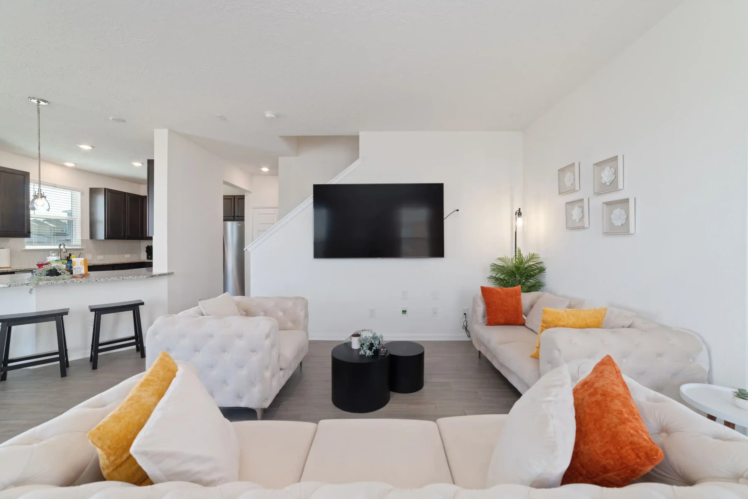 Earthy Home - Image 12