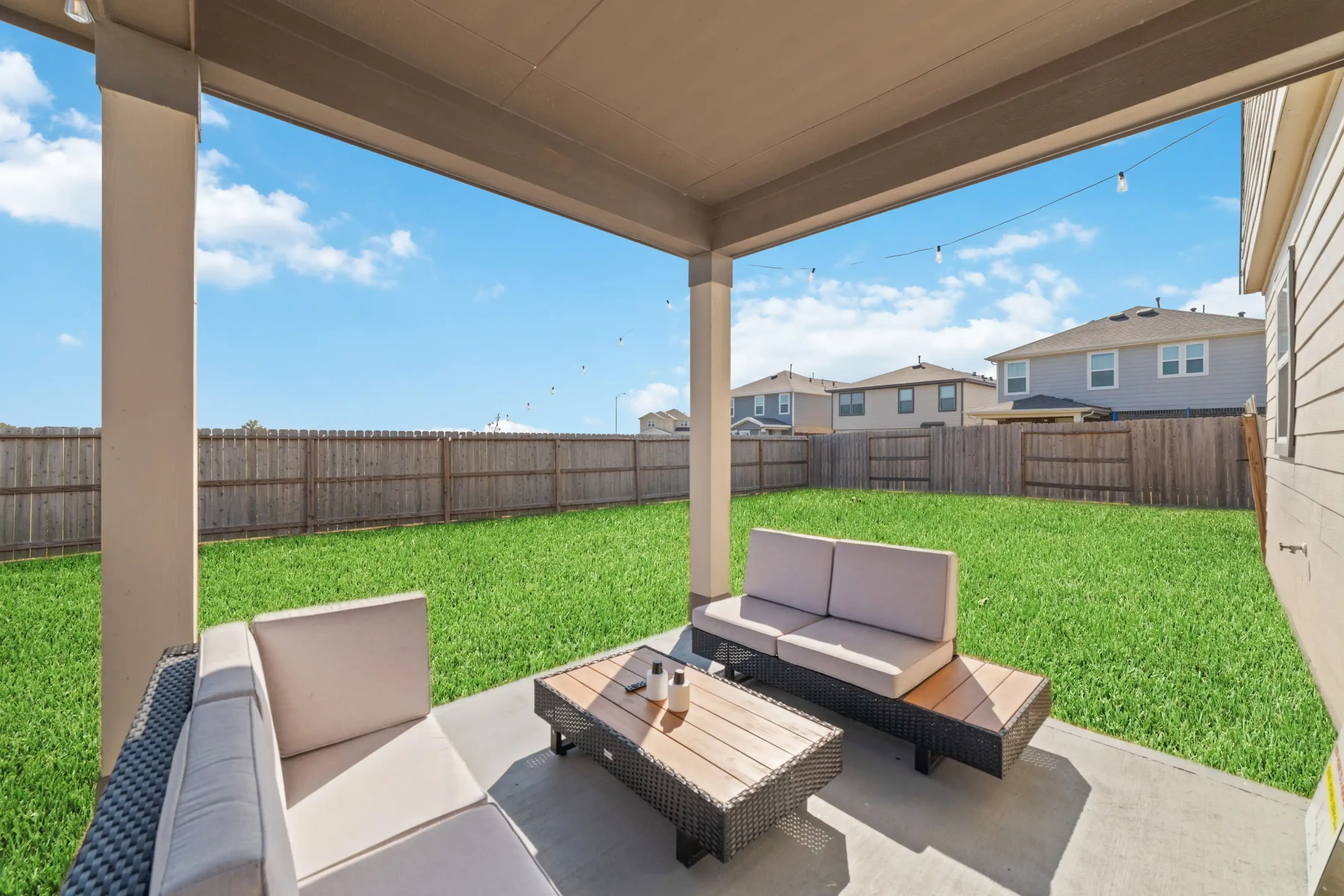 Earthy Home - Image 7