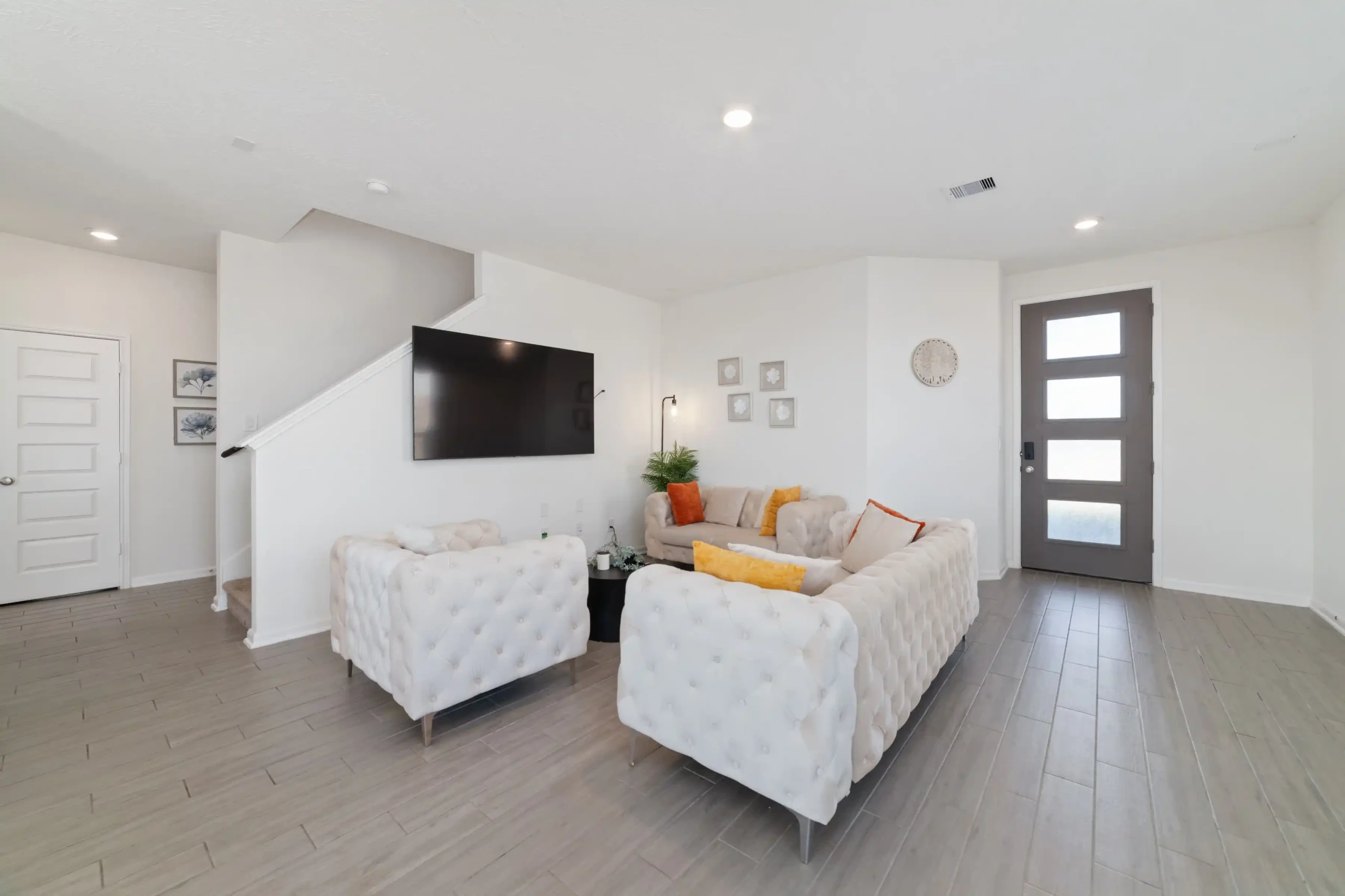 Earthy Home - Image 10