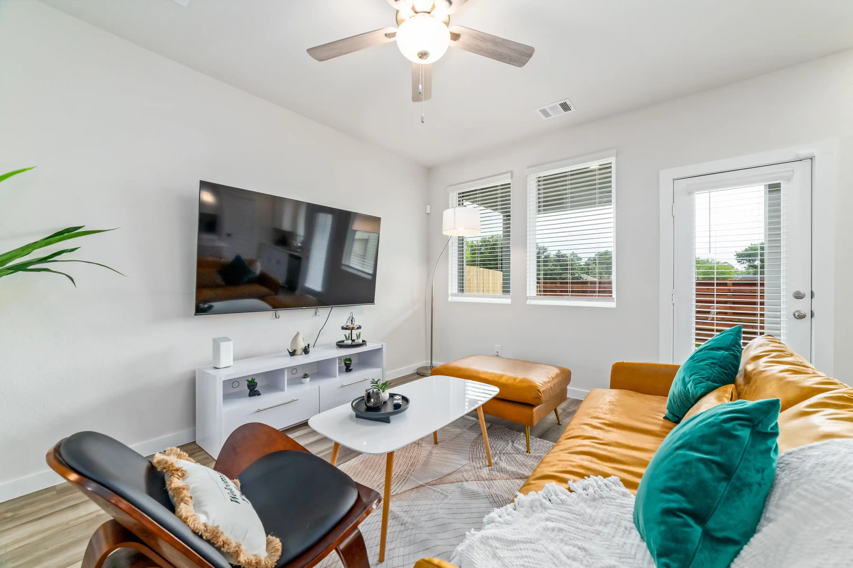 Galatic Full House - Image 11