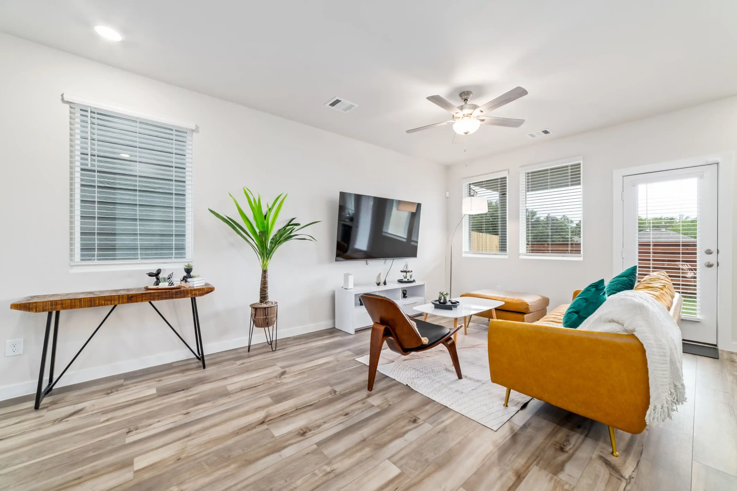 Galatic Full House - Image 8