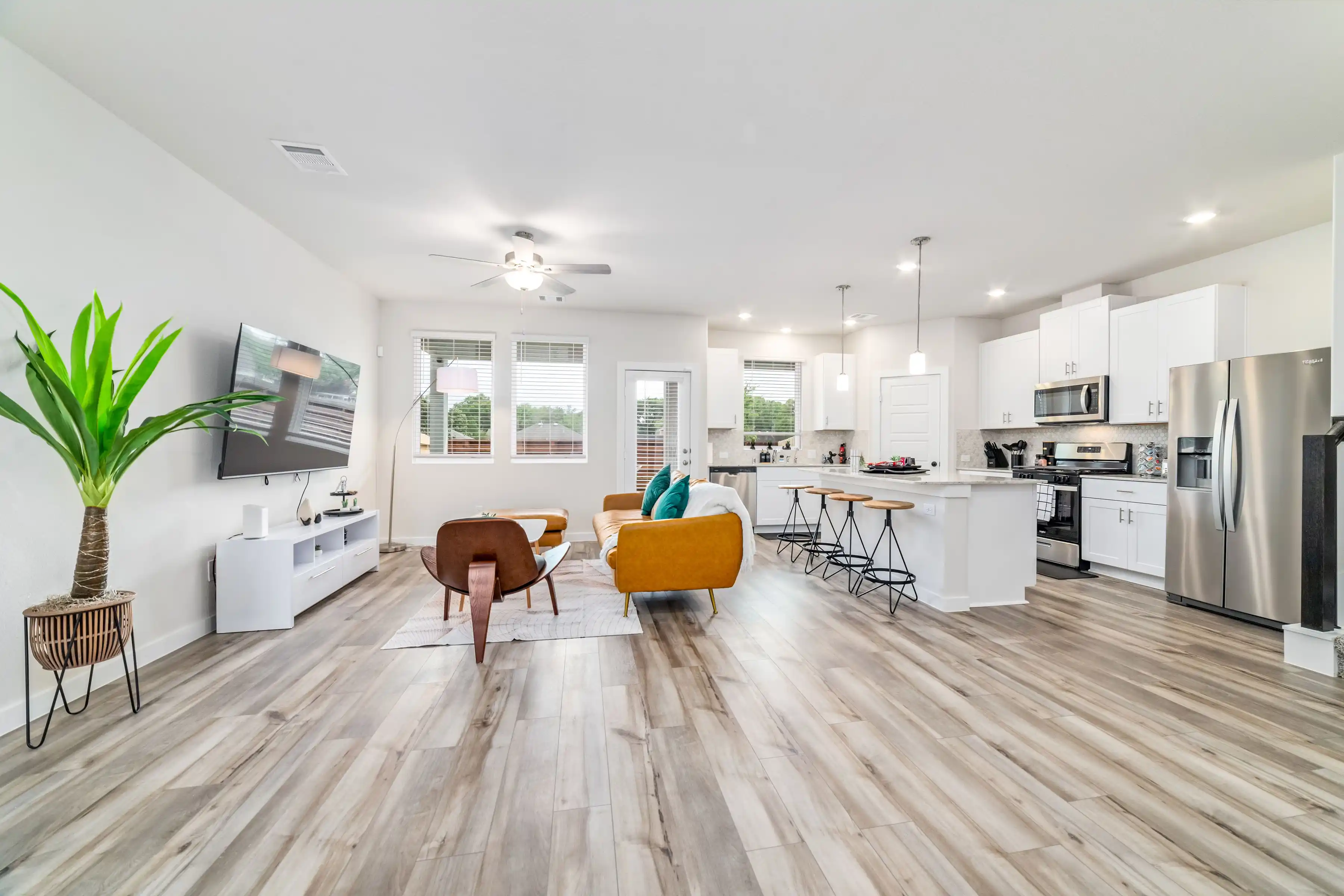 Galatic Full House - Image 9