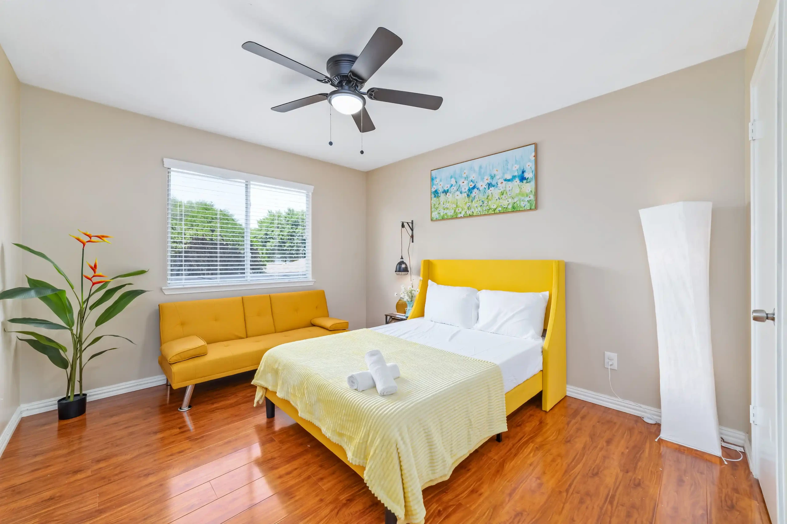 HayDay Farmhouse - Image 11