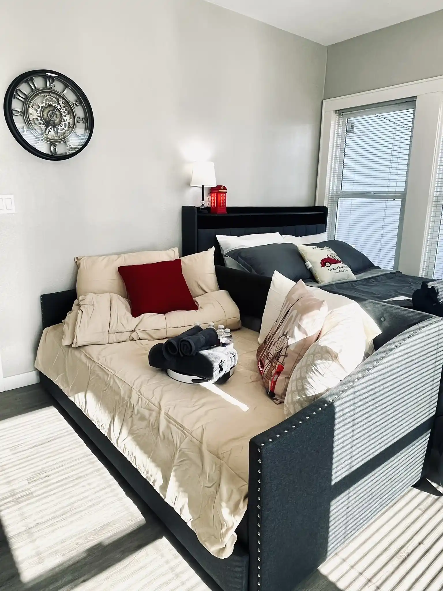 It's Dunlavy - Image 11