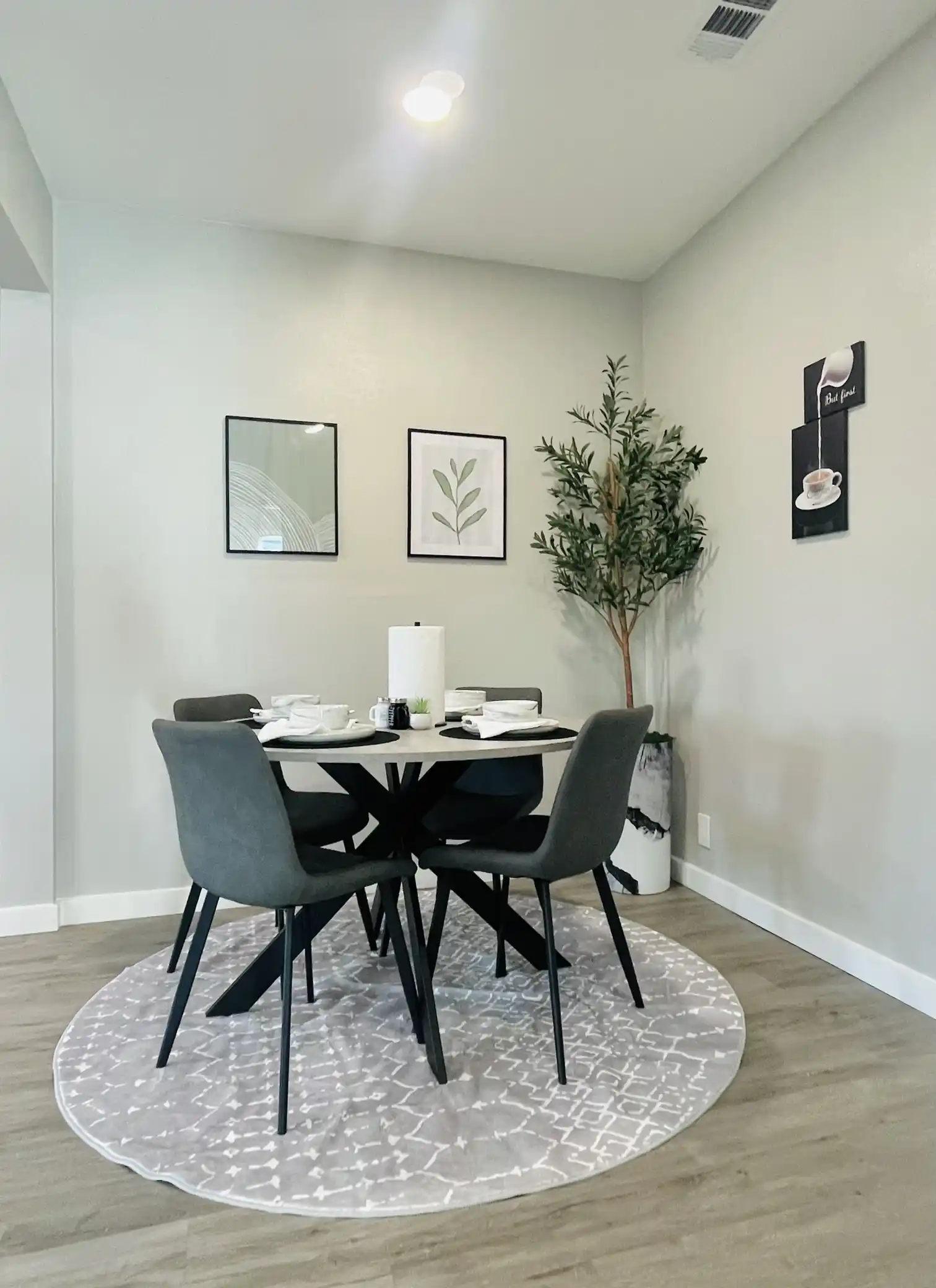 It's Dunlavy - Image 3