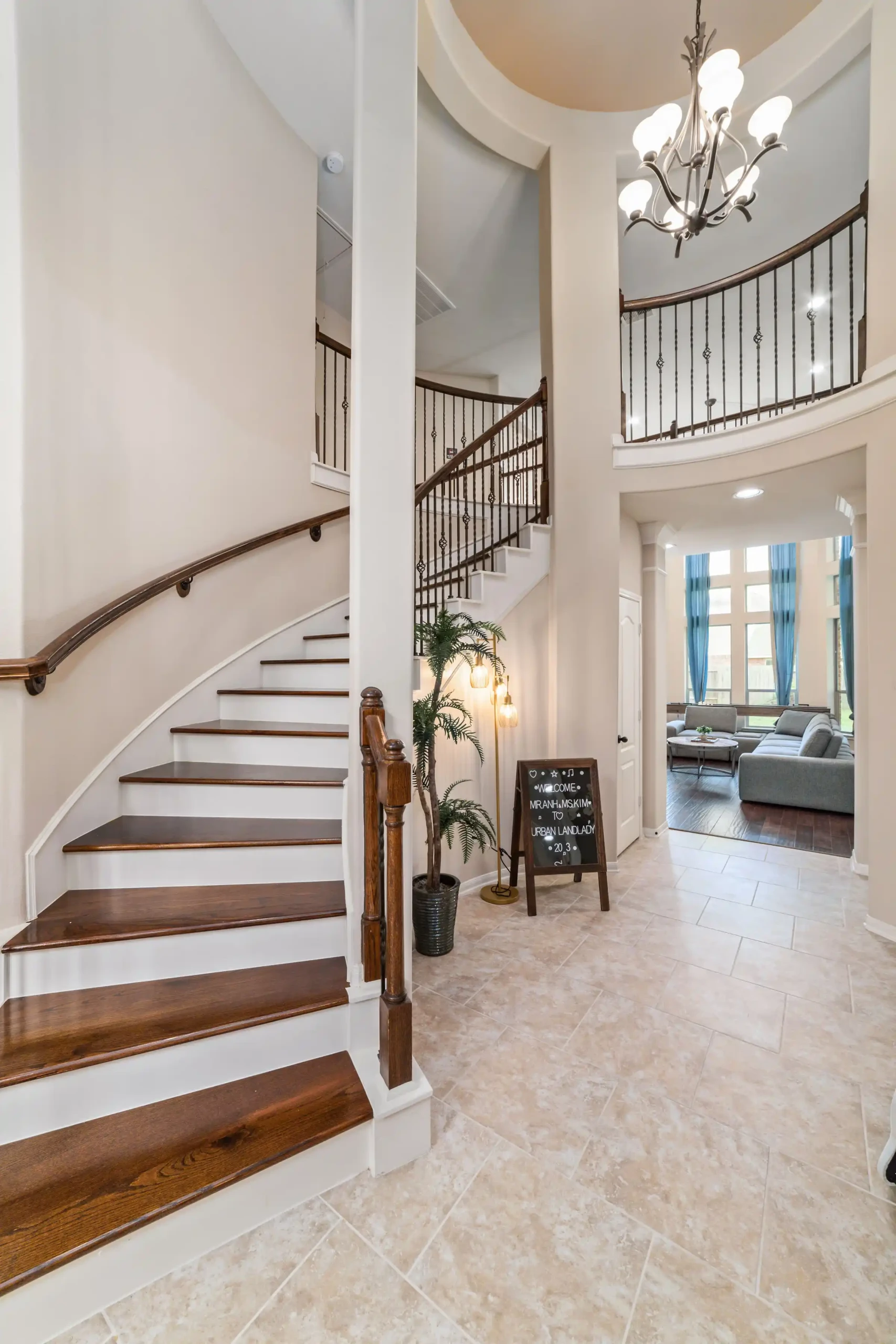 Lavish Home - Image 6